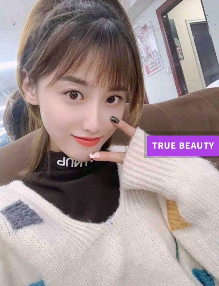 性感的妹子，小舌头带劲推荐一波